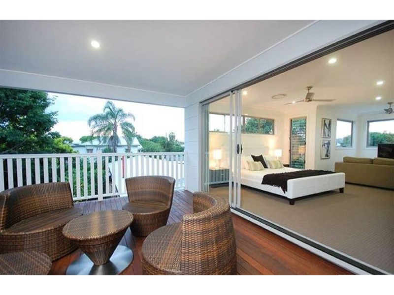 2A Rous Street, Hendra QLD 4011