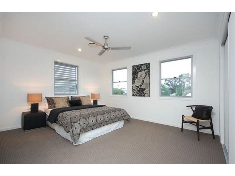 2A Rous Street, Hendra QLD 4011