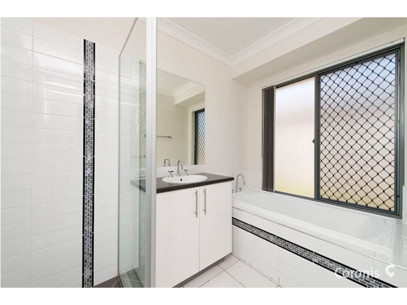 15 Paperbark Circuit, Moggill QLD 4070