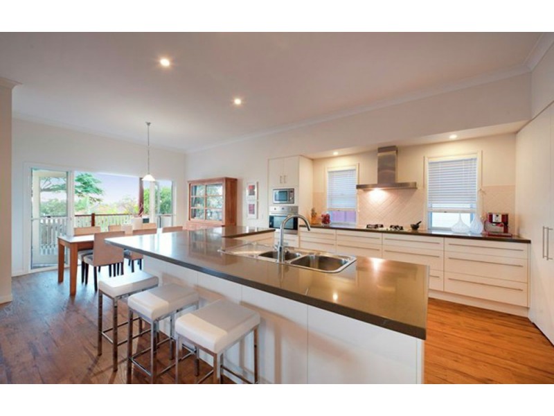 27 Station View Street, Mitchelton QLD 4053