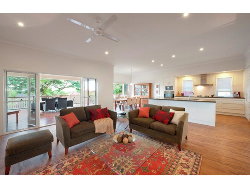 27 Station View Street, Mitchelton QLD 4053