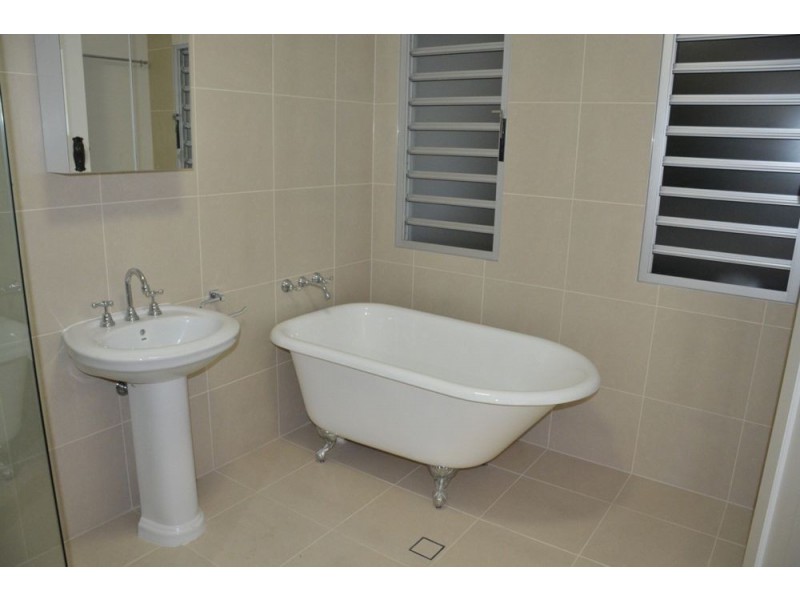 38 hetherington street, Herston QLD 4006