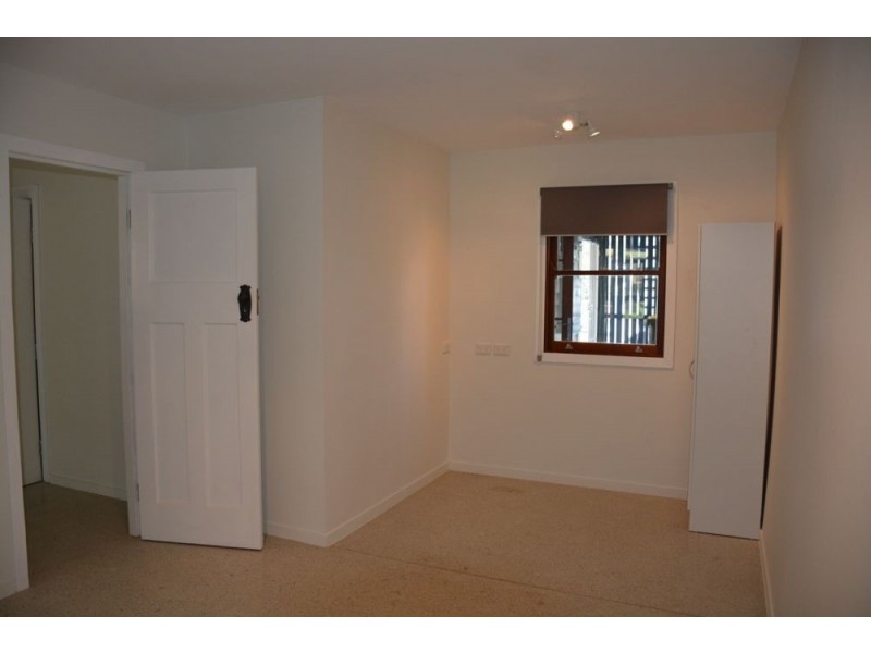 38 hetherington street, Herston QLD 4006