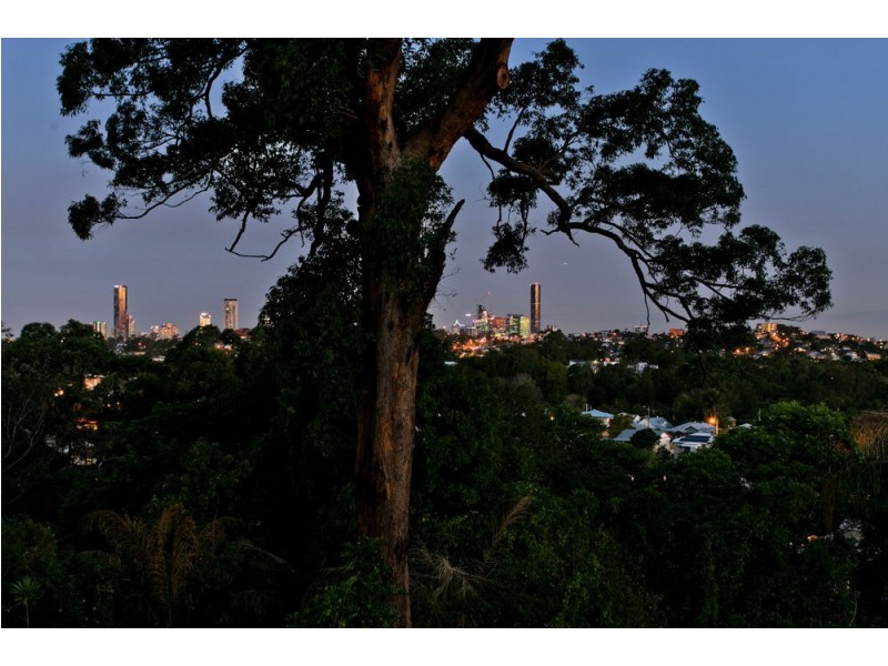 80 Willmington Street, Newmarket QLD 4051