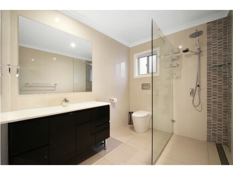 14 Cumberland Street, Windsor QLD 4030