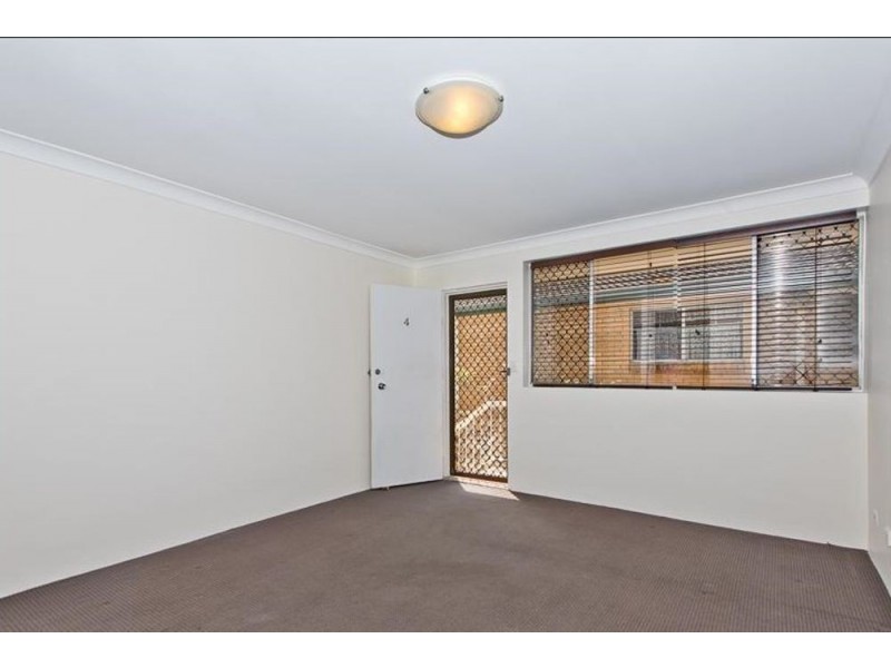4/8 Zenith Avenue, Chermside QLD 4032