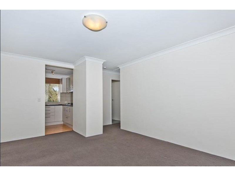 4/8 Zenith Avenue, Chermside QLD 4032