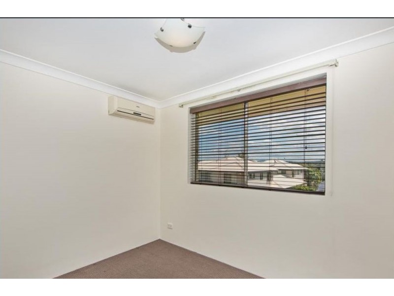 4/8 Zenith Avenue, Chermside QLD 4032