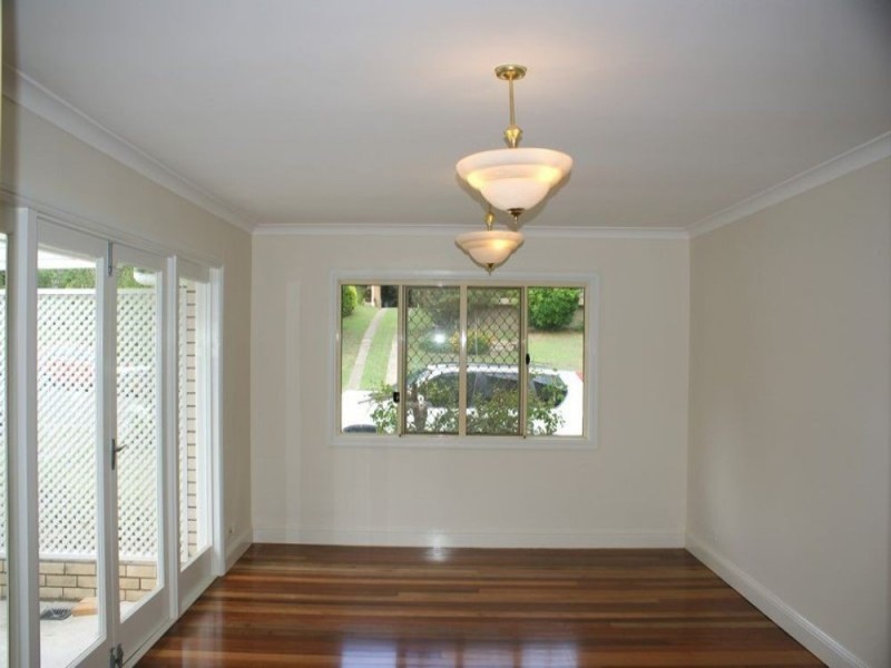 19 Mabb Street, Kenmore QLD 4069