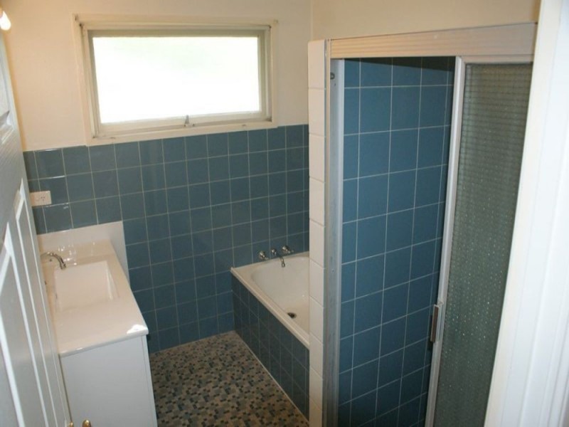 19 Mabb Street, Kenmore QLD 4069