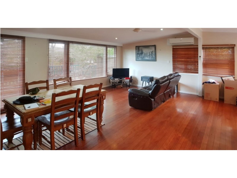 14 Cornhill Street, Kenmore QLD 4069