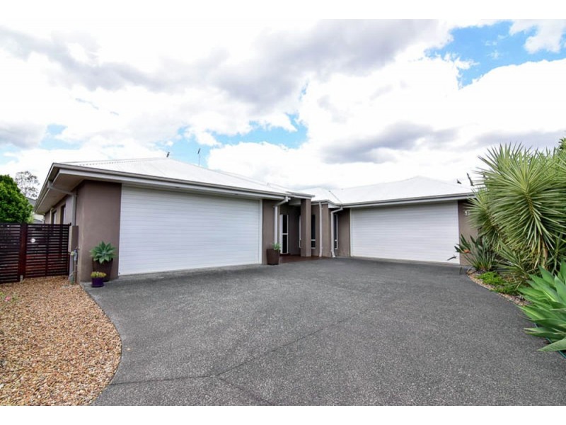 15 Stacey Close, Moggill QLD 4070
