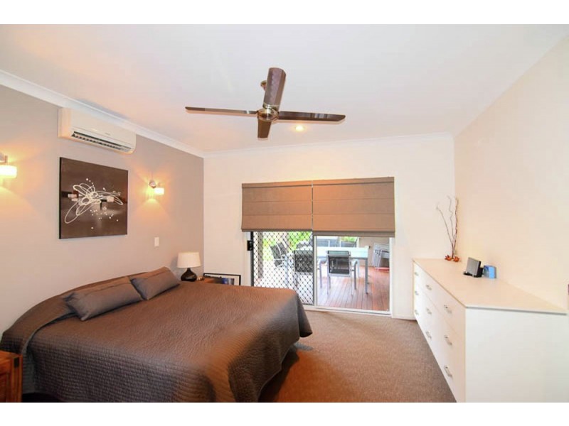 15 Stacey Close, Moggill QLD 4070