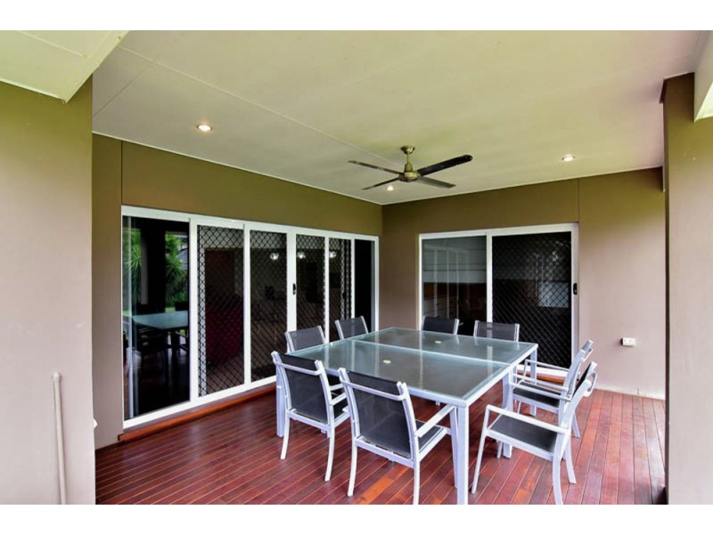 15 Stacey Close, Moggill QLD 4070