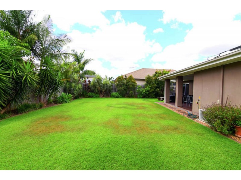 15 Stacey Close, Moggill QLD 4070