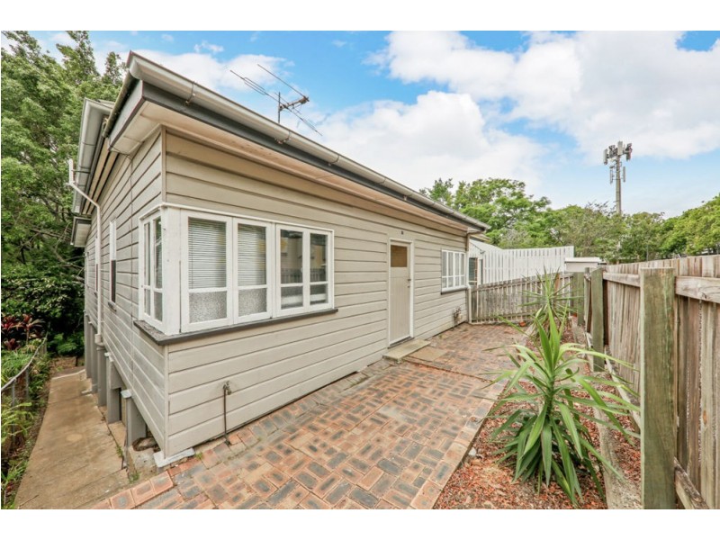 25 Lower Clifton Terrace, Red Hill QLD 4059