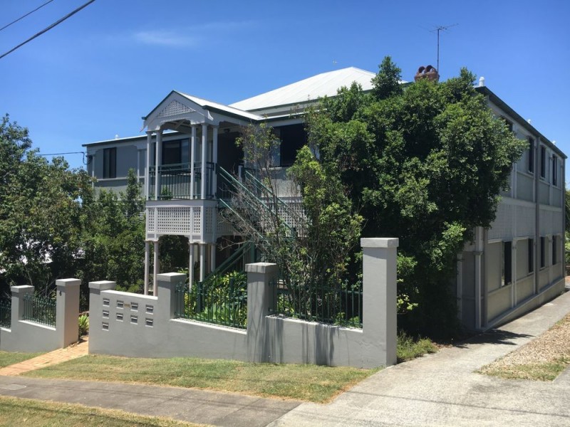 2/6 Rochester Terrace, Kelvin Grove QLD 4059