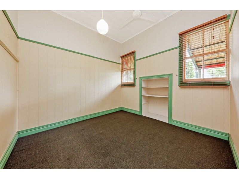 16 Cairns Street, Red Hill QLD 4059