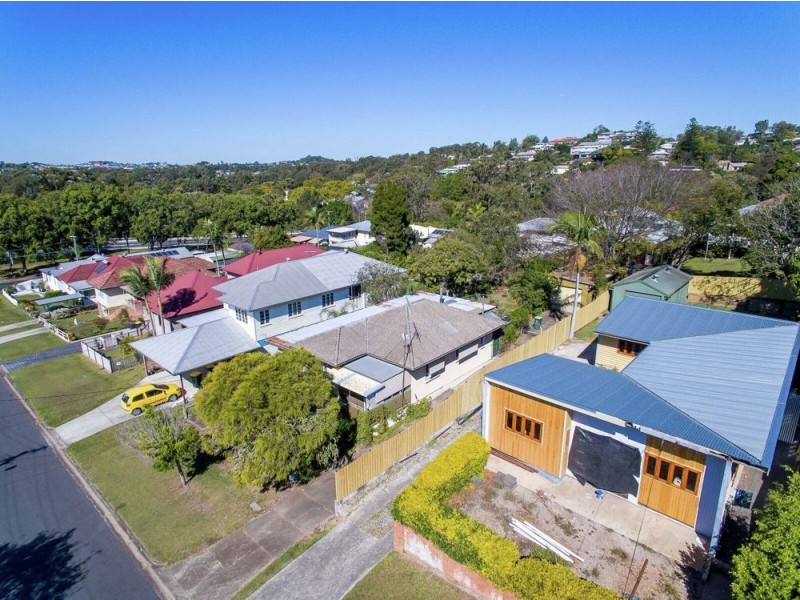 26 Sheehy Street, Stafford QLD 4053