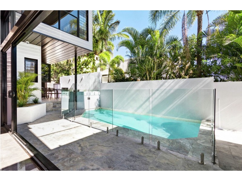 33 Joynt Street, Hamilton QLD 4007