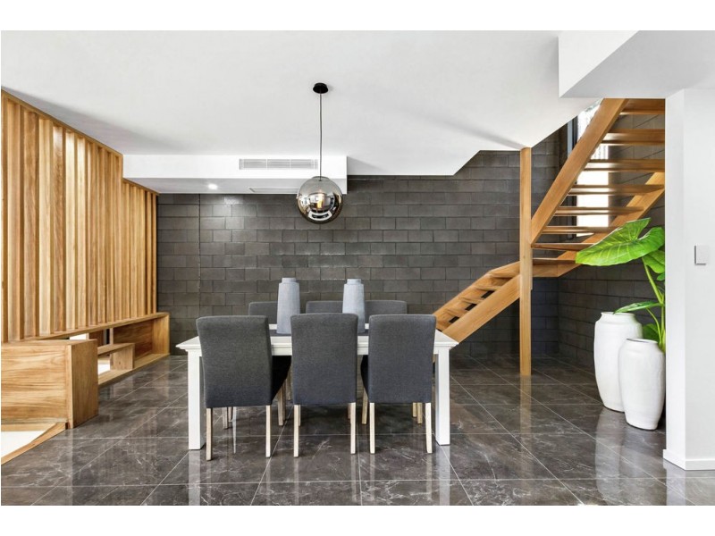 33 Joynt Street, Hamilton QLD 4007