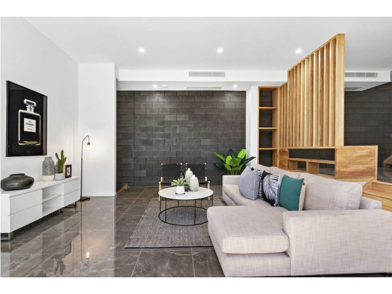 33 Joynt Street, Hamilton QLD 4007