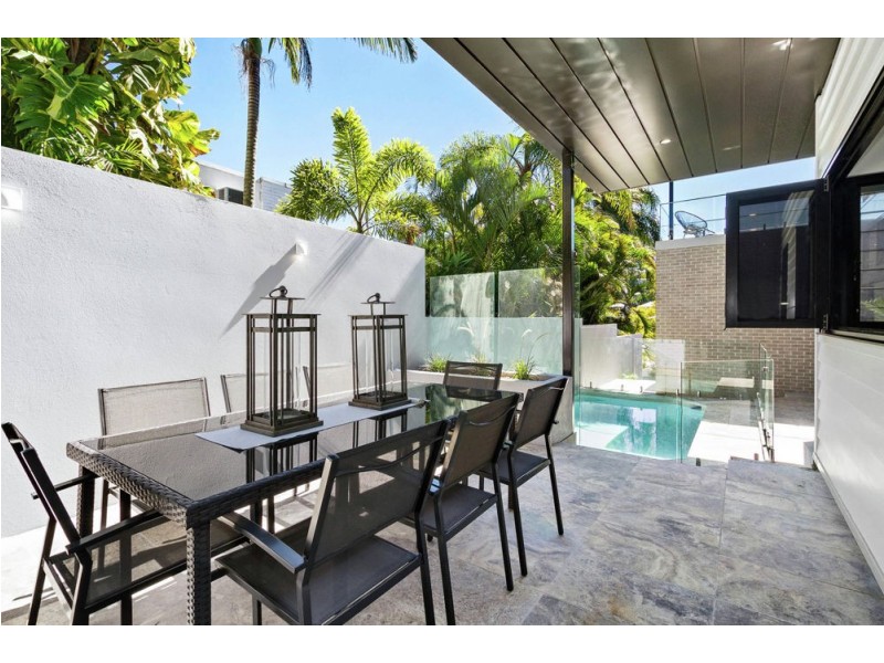 33 Joynt Street, Hamilton QLD 4007