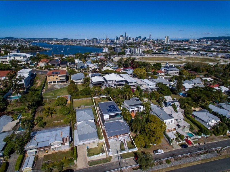 33 Joynt Street, Hamilton QLD 4007