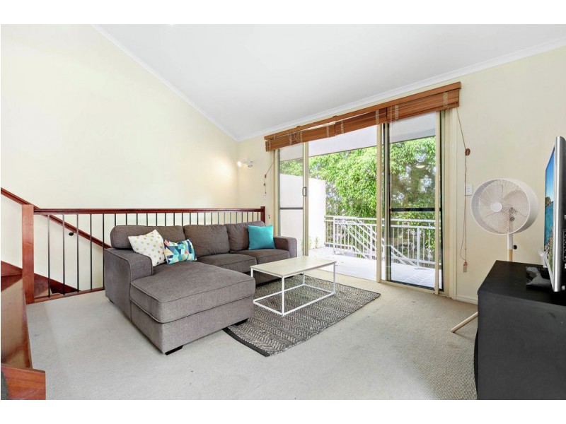 33 Kingsbury Street, Norman Park QLD 4170