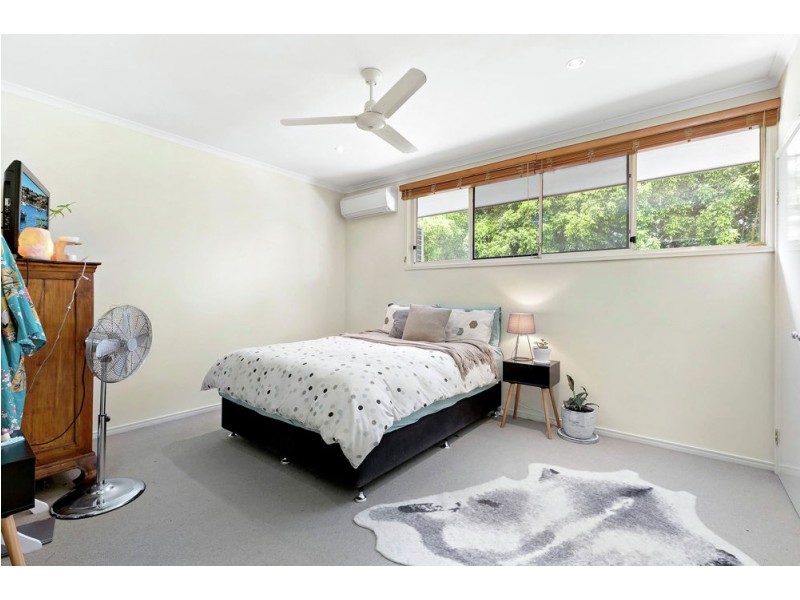 33 Kingsbury Street, Norman Park QLD 4170