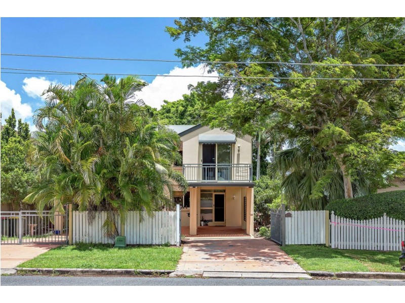 33 Kingsbury Street, Norman Park QLD 4170