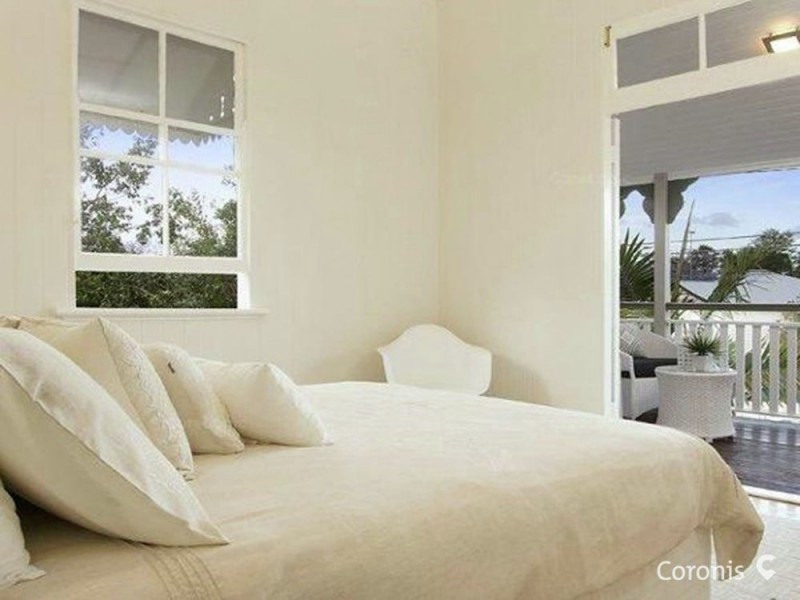 6 Halifax Street, Coorparoo QLD 4151