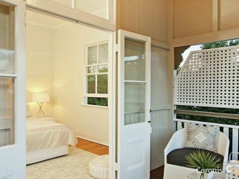 6 Halifax Street, Coorparoo QLD 4151