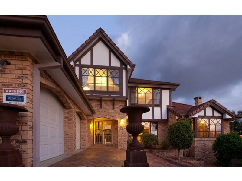 23 Mirbelia Street, Kenmore Hills QLD 4069