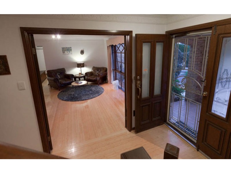 23 Mirbelia Street, Kenmore Hills QLD 4069