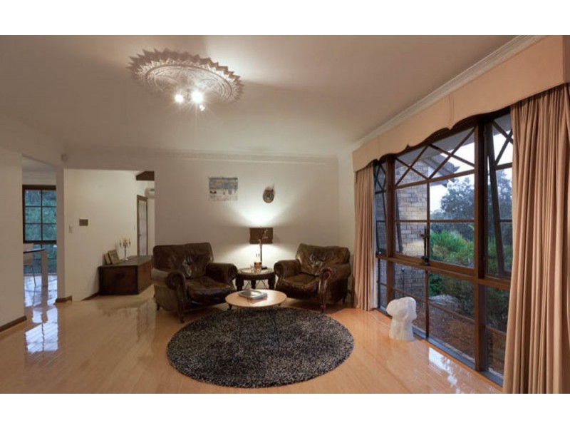 23 Mirbelia Street, Kenmore Hills QLD 4069