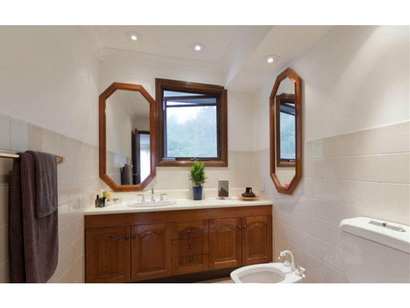 23 Mirbelia Street, Kenmore Hills QLD 4069