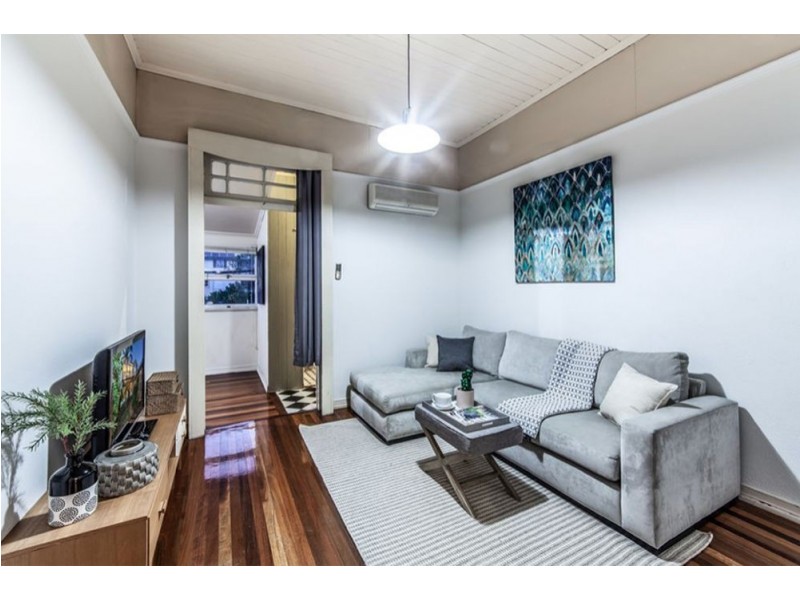 7 West Street, Highgate Hill QLD 4101