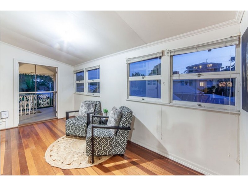 7 West Street, Highgate Hill QLD 4101