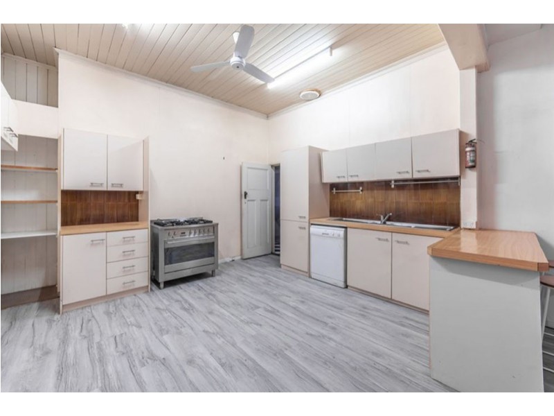 7 West Street, Highgate Hill QLD 4101