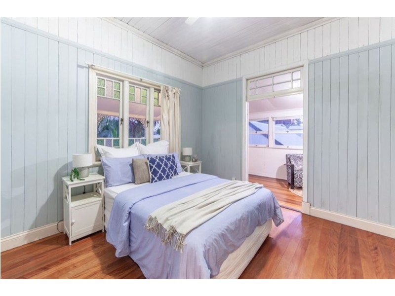 7 West Street, Highgate Hill QLD 4101