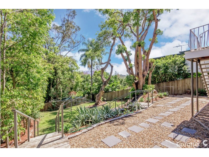 125 Jerrang Street, Indooroopilly QLD 4068