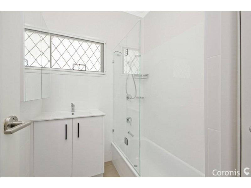 125 Jerrang Street, Indooroopilly QLD 4068