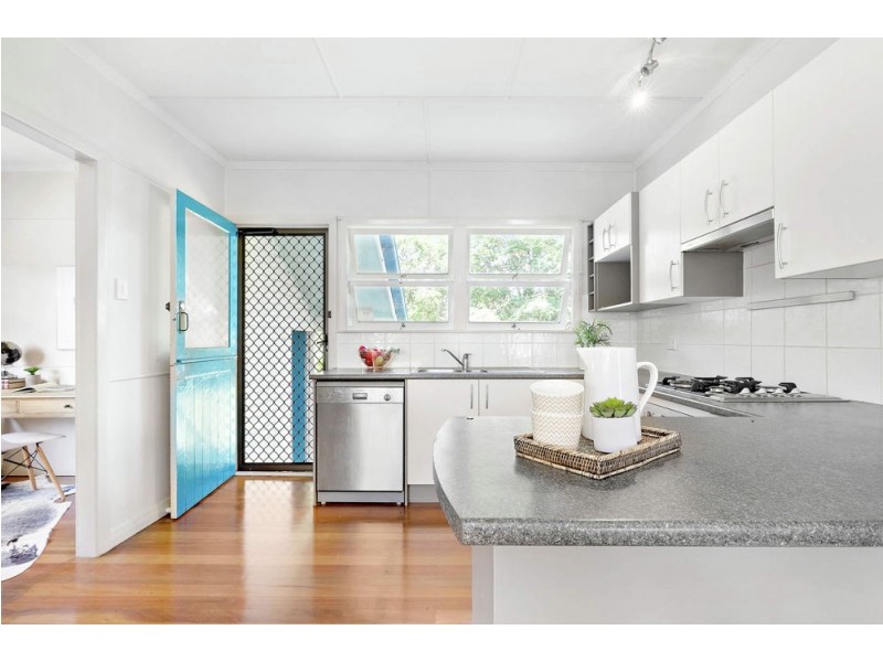 9 Guntur Street, Stafford QLD 4053