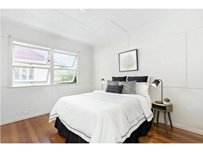 9 Guntur Street, Stafford QLD 4053