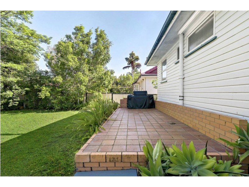 9 Guntur Street, Stafford QLD 4053