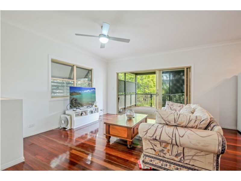 49A Raven Street, Camp Hill QLD 4152