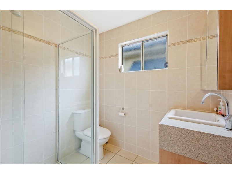 49A Raven Street, Camp Hill QLD 4152