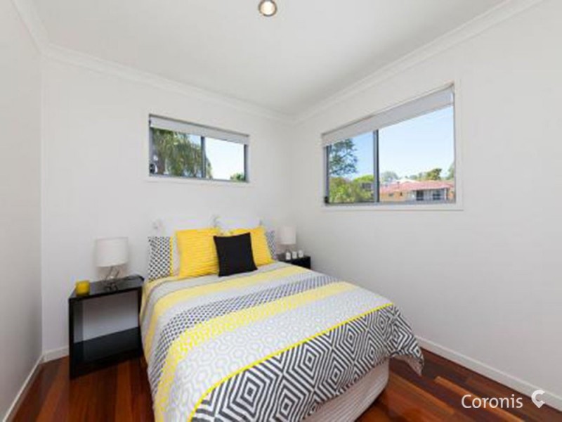 36 Boronia Avenue, Holland Park West QLD 4121