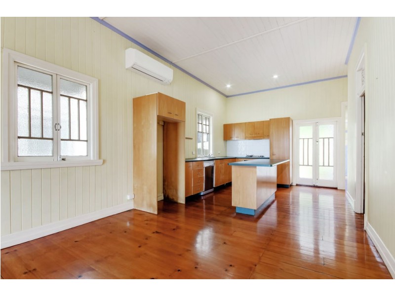 113 Empress Terrace, Bardon QLD 4065